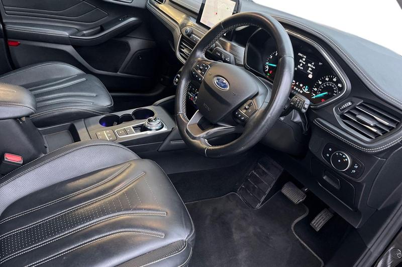 Used Ford Focus 2019 for sale - 76730102: Photo 9