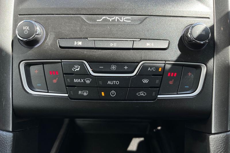 Vehicle 33