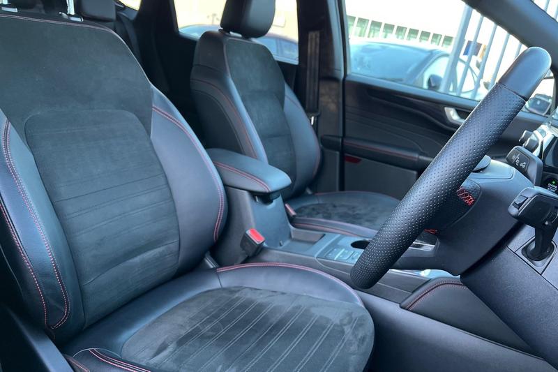 Used Ford Kuga 2023 for sale - 76653477: Photo 17