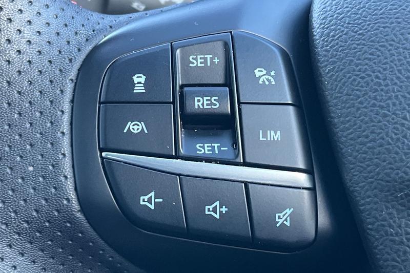 Used Ford Kuga 2023 for sale - 76653477: Photo 26