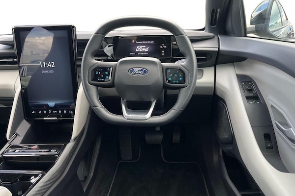 Used Ford Explorer 2025 for sale - 76196604: Photo 11