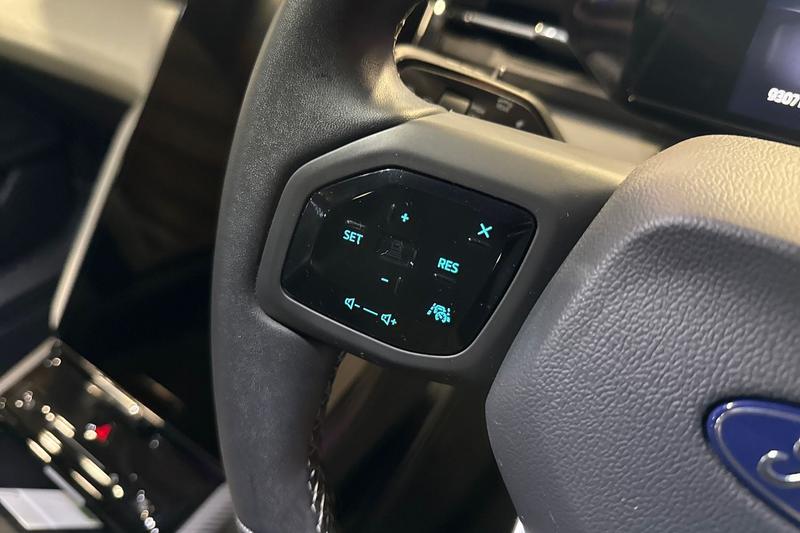 Used Ford Explorer 2024 for sale - 77161112: Photo 32