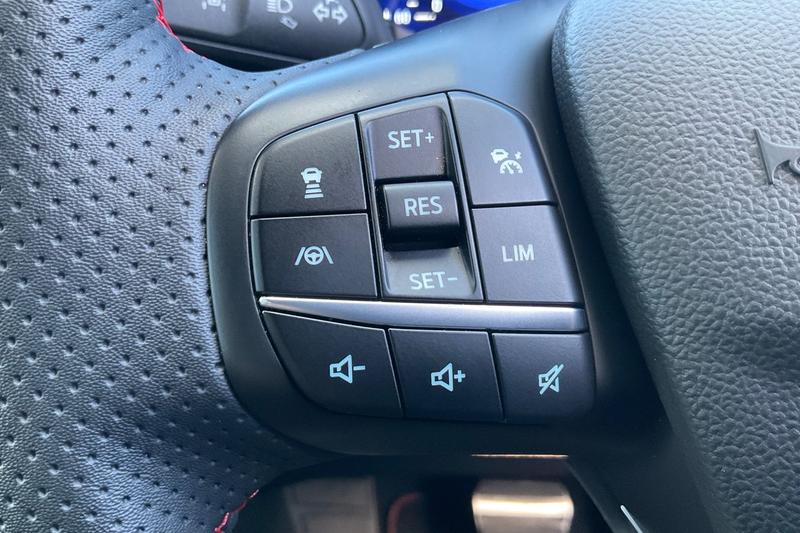 Used Ford Kuga 2023 for sale - 77973685: Photo 30