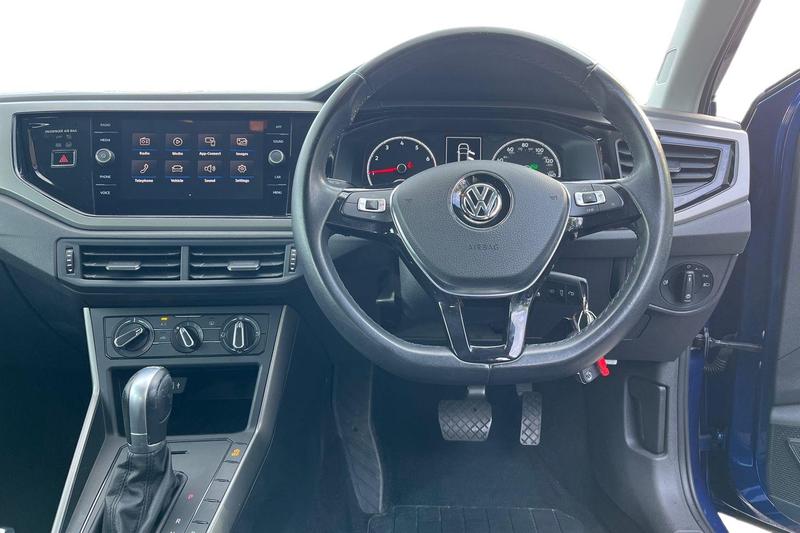 Used Volkswagen Polo 2018 for sale - 76296792: Photo 11