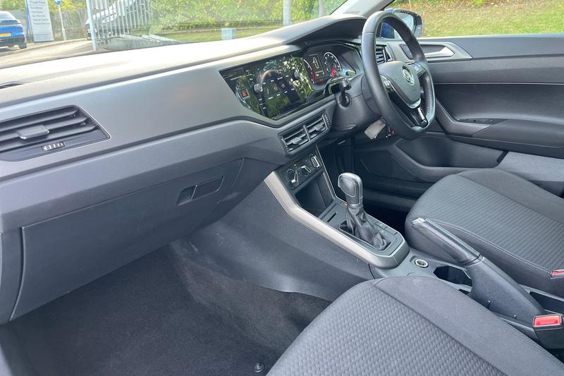 Used Volkswagen Polo 2018 for sale - 76296792: Photo 18