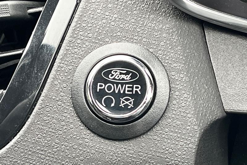 Used Ford Fiesta 2015 for sale - 77785356: Photo 25