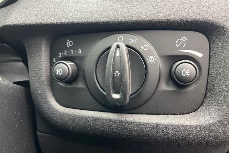 Used Ford Fiesta 2015 for sale - 77785356: Photo 31