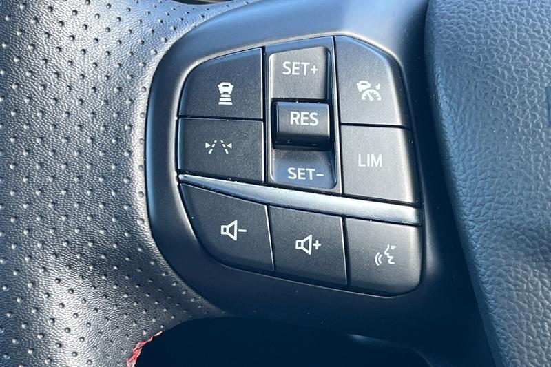 Used Ford Kuga 2025 for sale - 76603393: Photo 23