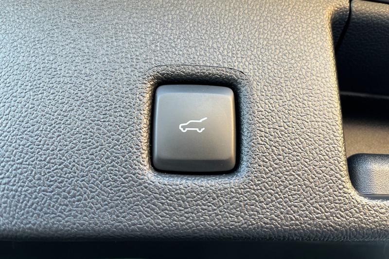 Used Ford Kuga 2025 for sale - 76603393: Photo 31