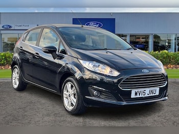 2015 - 1.25 82 Zetec 5dr