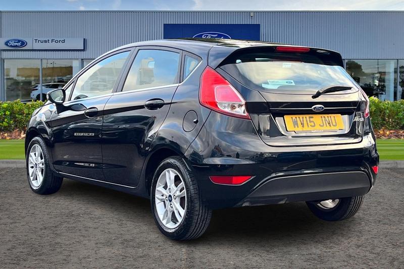 Used Ford Fiesta 2015 for sale - 76631430: Photo 2
