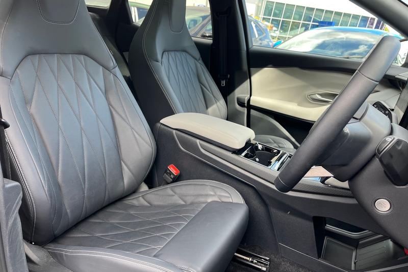 Used Ford Explorer 2025 for sale - 76908785: Photo 17