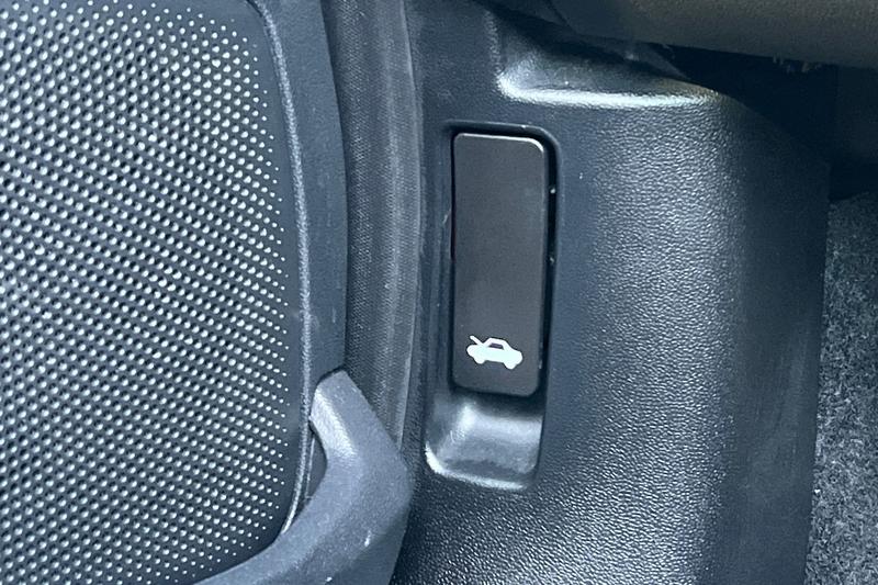 Used Ford Fiesta 2018 for sale - 77951298: Photo 34