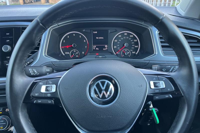 Used Volkswagen T-Roc 2022 for sale - 76895394: Photo 12