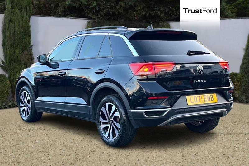 Used Volkswagen T-Roc 2022 for sale - 76895394: Photo 2