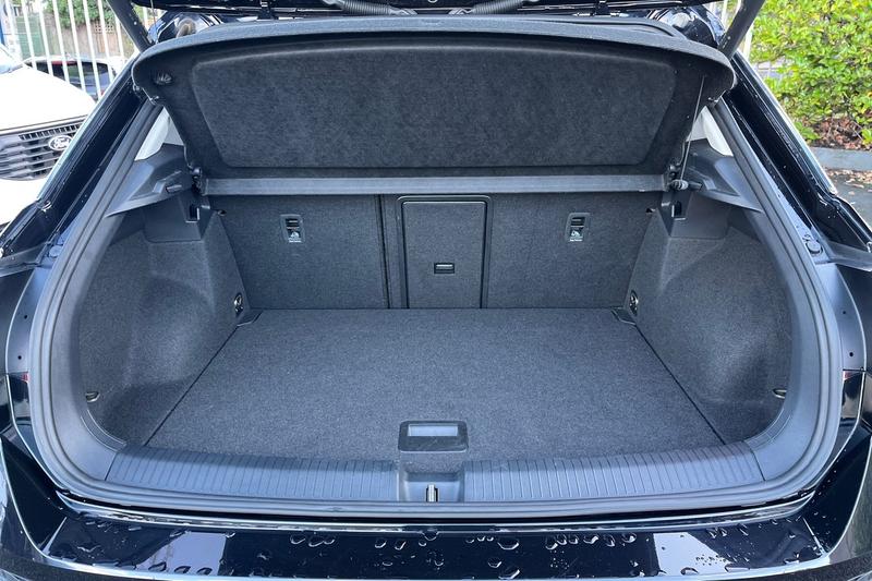 Used Volkswagen T-Roc 2022 for sale - 76895394: Photo 21