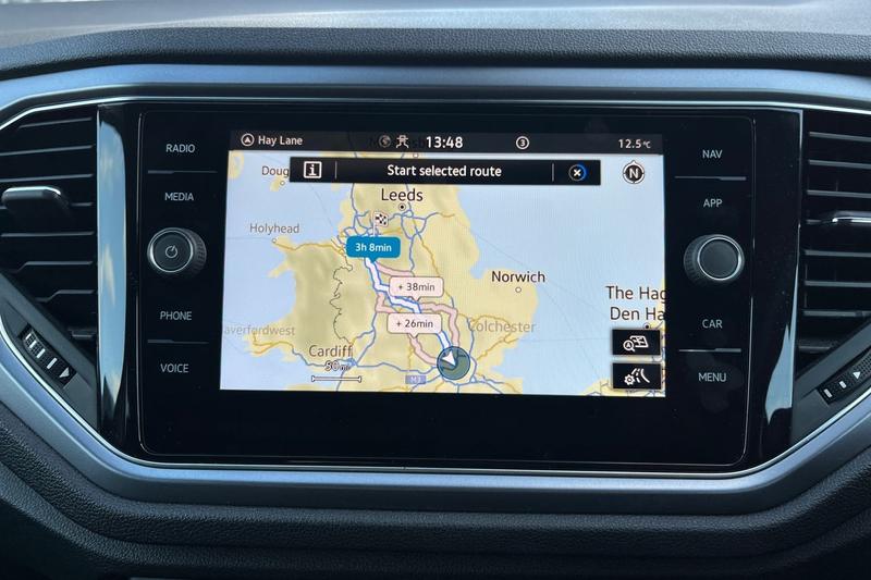 Used Volkswagen T-Roc 2022 for sale - 76895394: Photo 24