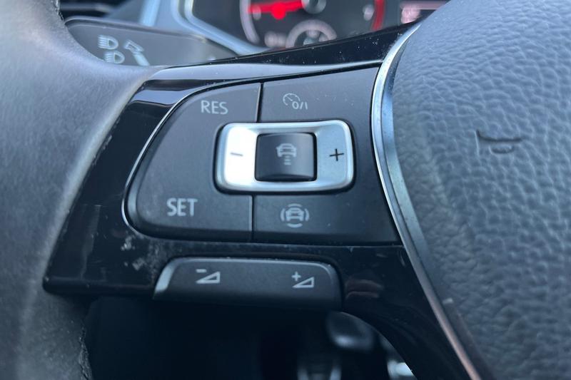 Used Volkswagen T-Roc 2022 for sale - 76895394: Photo 27