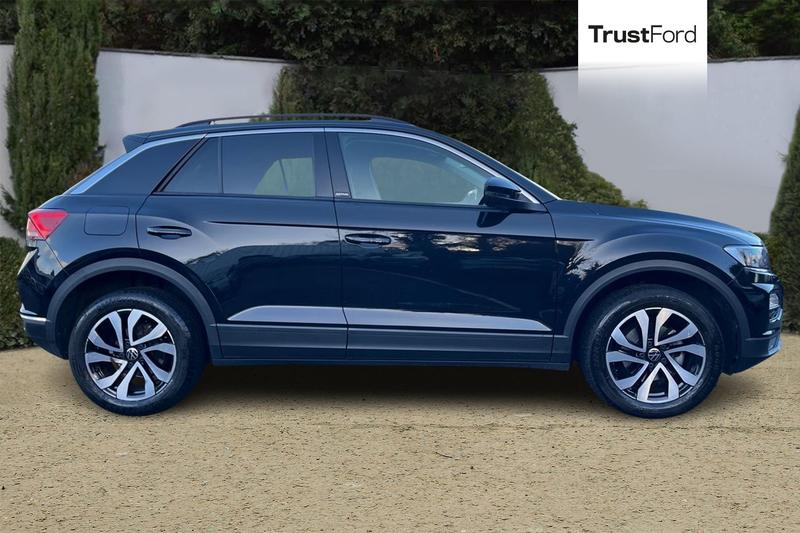 Used Volkswagen T-Roc 2022 for sale - 76895394: Photo 3