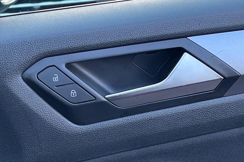 Used Volkswagen T-Roc 2022 for sale - 76895394: Photo 33