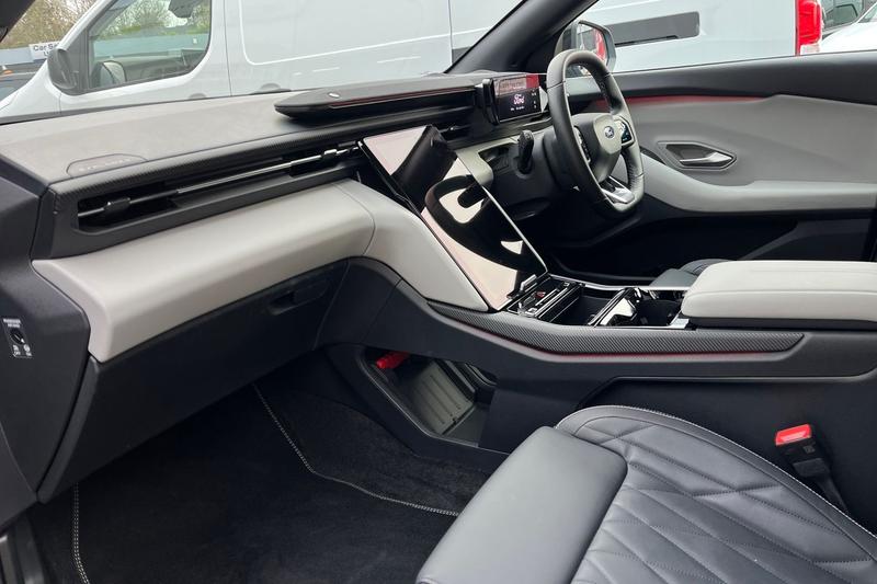 Used Ford Explorer 2024 for sale - 76653378: Photo 18