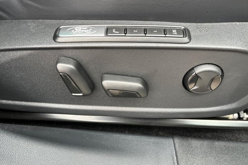 Used Ford Explorer 2024 for sale - 76653378: Photo 30