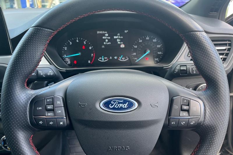 Used Ford Focus 2022 for sale - 76038198: Photo 12