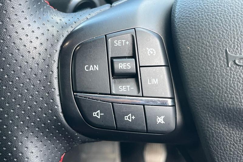 Used Ford Focus 2022 for sale - 76038198: Photo 24