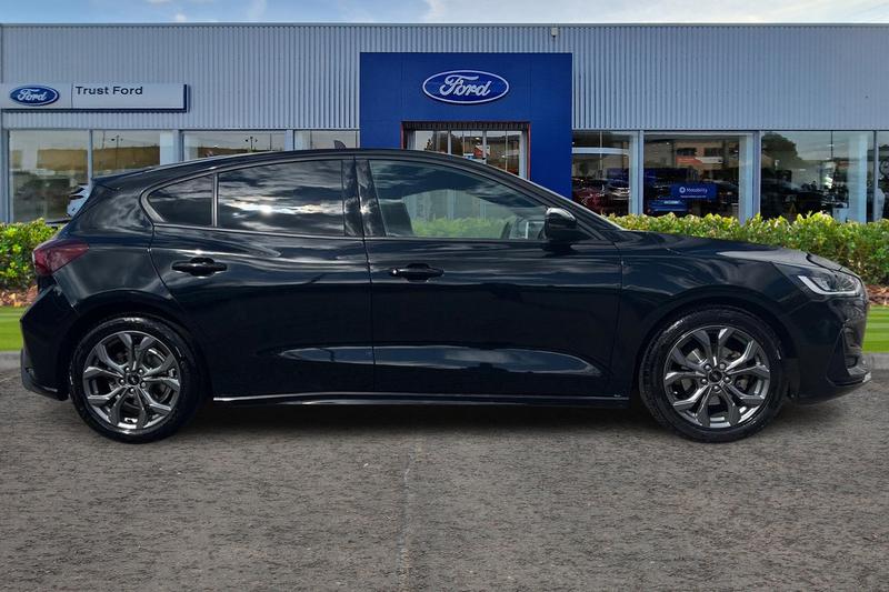 Used Ford Focus 2022 for sale - 76038198: Photo 3