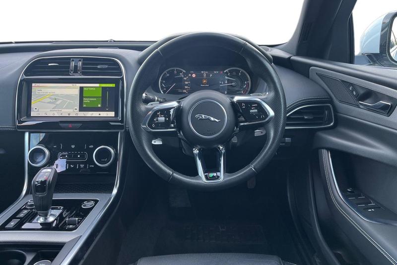 Used Jaguar XE 2019 for sale - 76744293: Photo 11