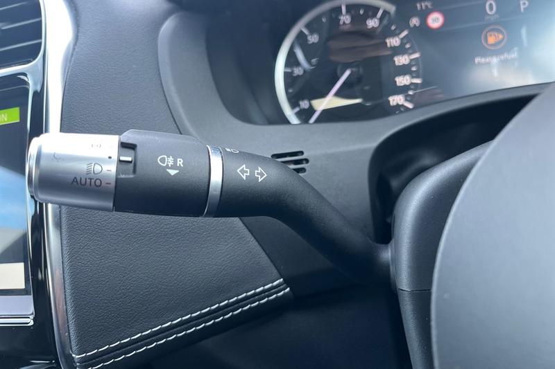 Used Jaguar XE 2019 for sale - 76744293: Photo 14