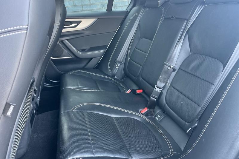 Used Jaguar XE 2019 for sale - 76744293: Photo 20