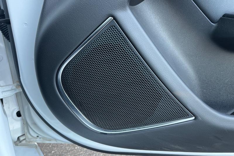 Used Jaguar XE 2019 for sale - 76744293: Photo 31