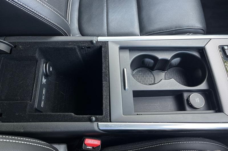 Used Jaguar XE 2019 for sale - 76744293: Photo 36