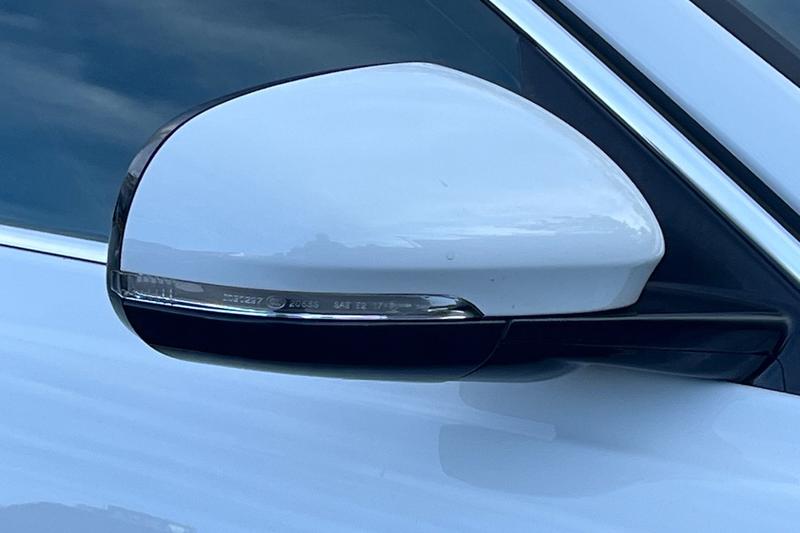 Used Jaguar XE 2019 for sale - 76744293: Photo 37