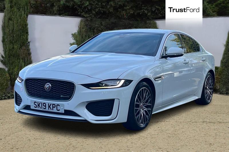 Used Jaguar XE 2019 for sale - 76744293: Photo 5