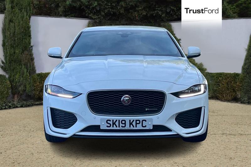 Used Jaguar XE 2019 for sale - 76744293: Photo 6