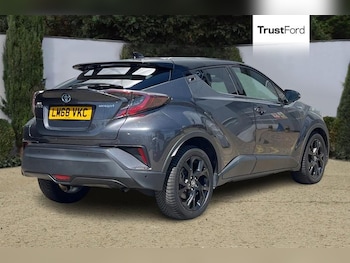 Used Toyota C-HR 2018 for sale - 79128635: Photo