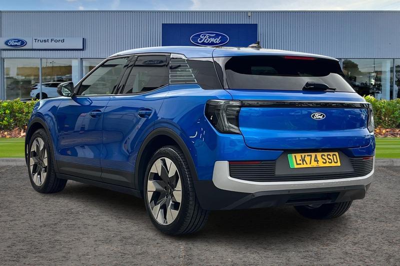 Used Ford Explorer 2024 for sale - 76452845: Photo 2