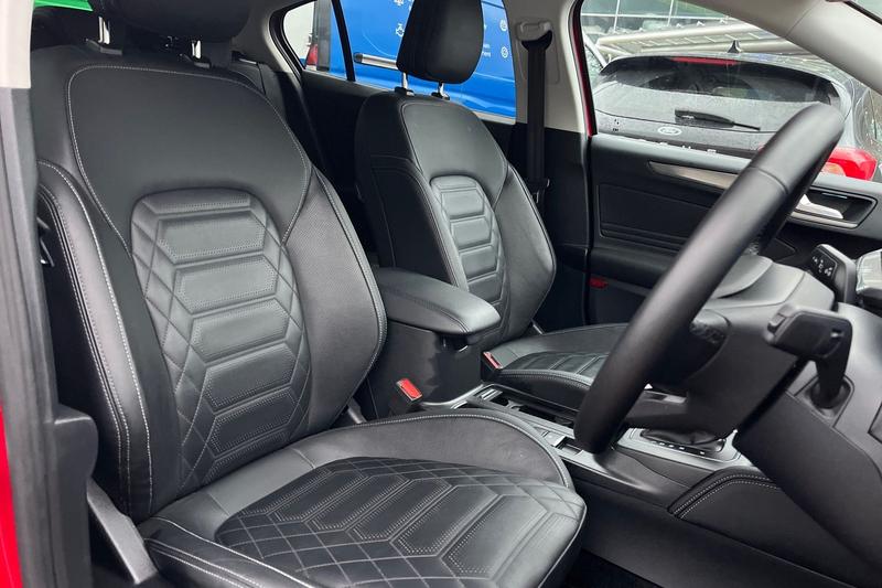 Used Ford Focus 2023 for sale - 76960965: Photo 17