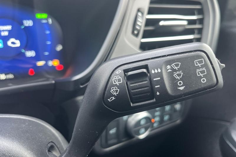 Used Ford Kuga 2022 for sale - 76684883: Photo 15