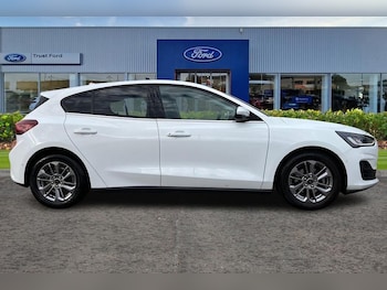 Used Ford Focus 2022 for sale - 76480318: Photo