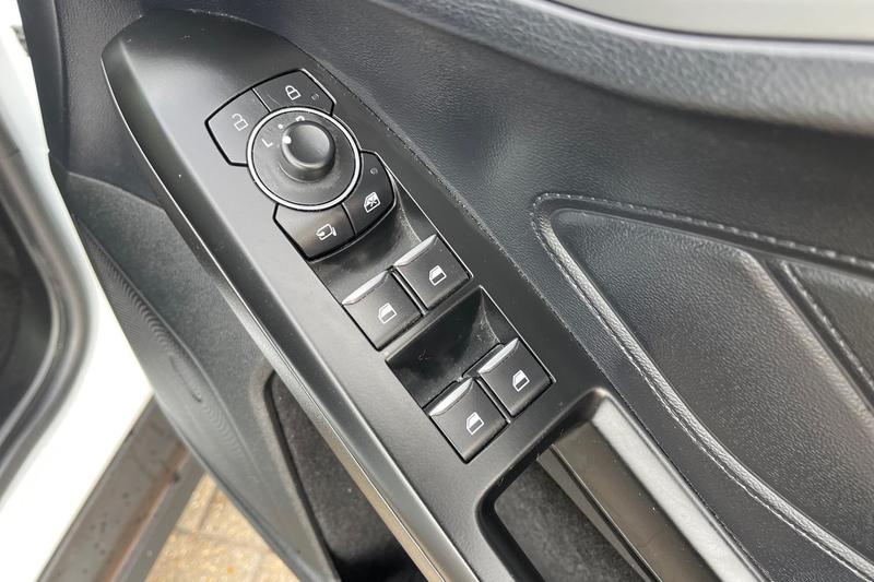 Used Ford Focus 2022 for sale - 77435103: Photo 16