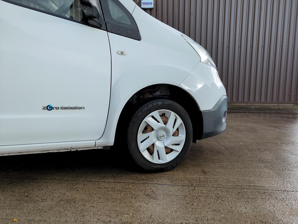 Used Nissan e-NV200 2014 for sale - 76735308: Photo 11