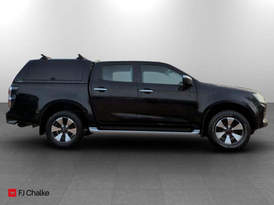 Used Isuzu D-Max 2022 for sale - 77215350: Photo 2