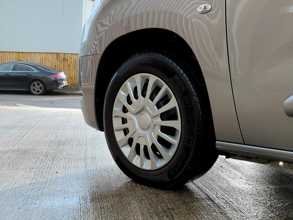 Used Toyota PROACE CITY Verso 2024 for sale - 77455515: Photo 11