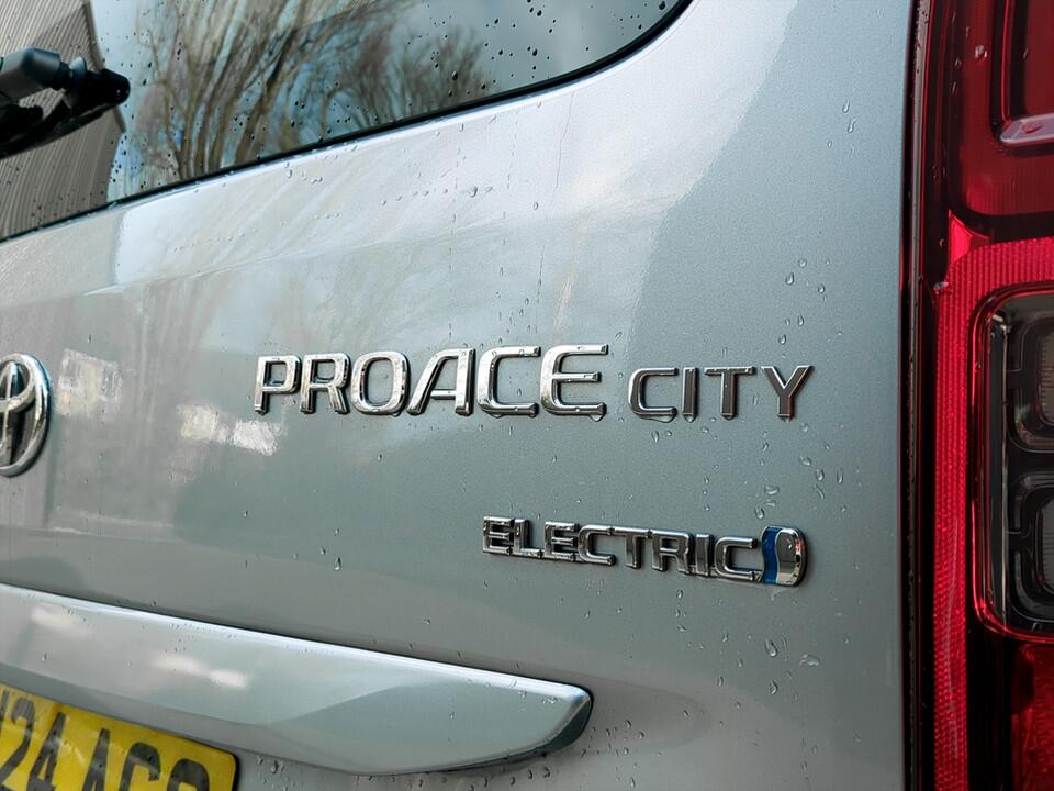 Used Toyota PROACE CITY Verso 2024 for sale - 77455515: Photo 12