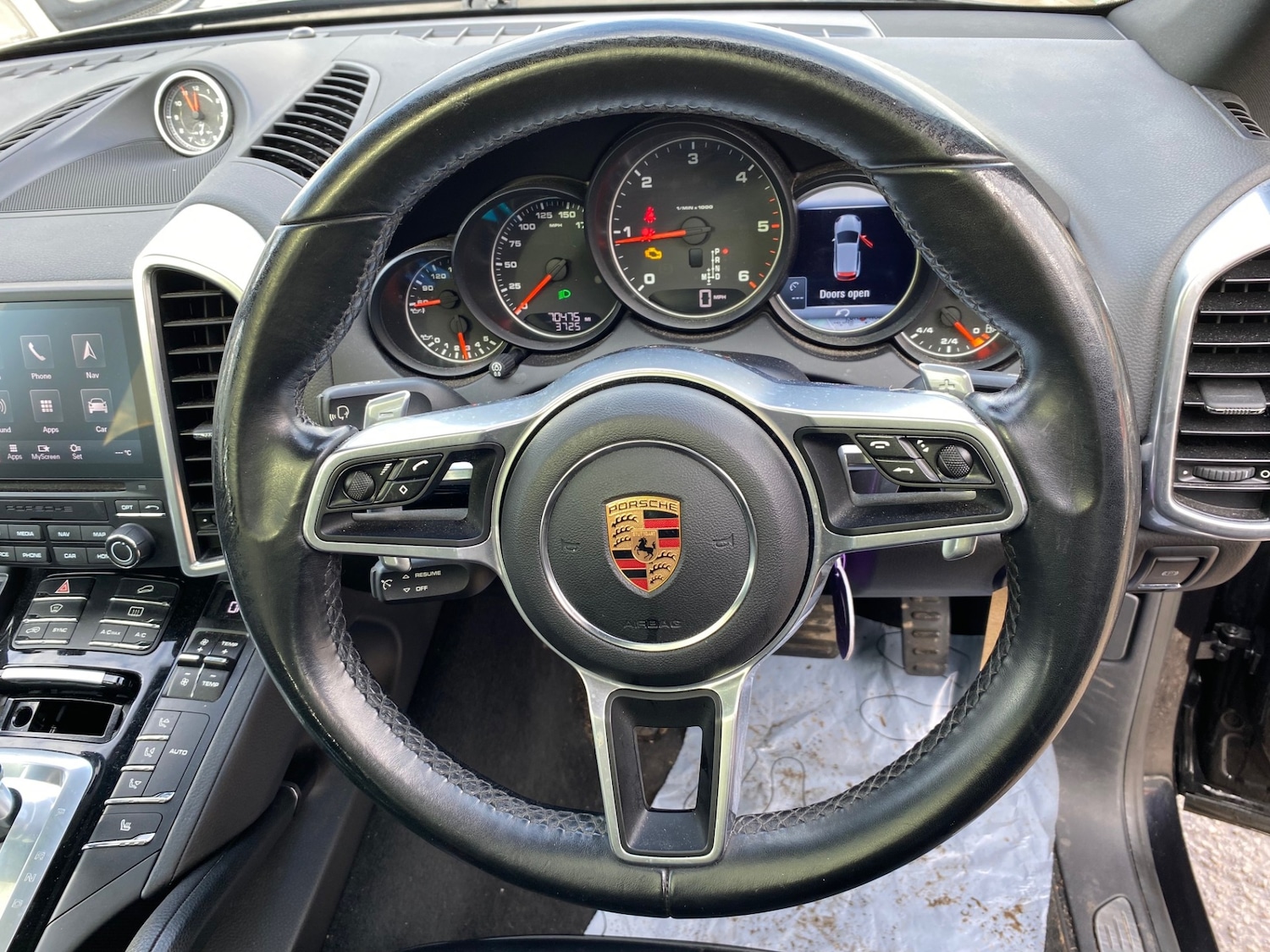 Used Porsche Cayenne 2017 for sale - 77640403: Photo 13