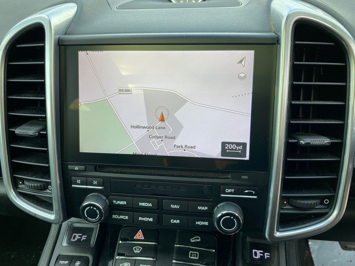 Used Porsche Cayenne 2017 for sale - 77640403: Photo 15