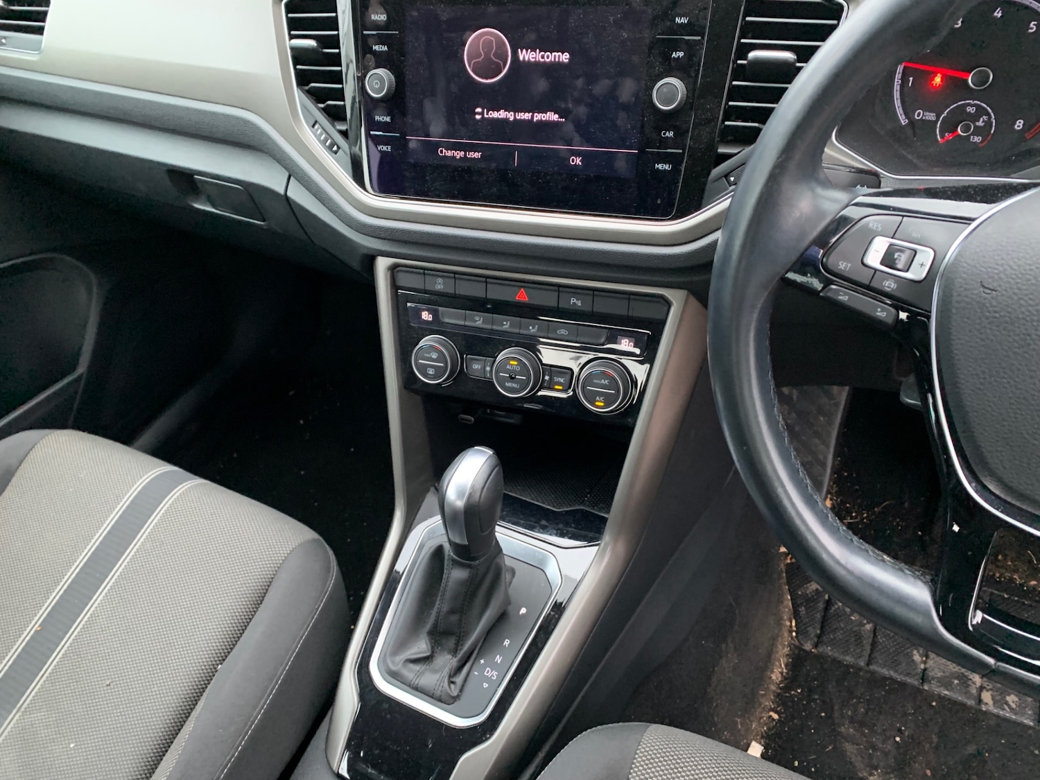 Used Volkswagen T-Roc 2020 for sale - 77353820: Photo 7